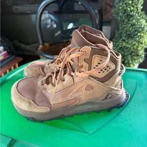 Altra Women’s Brown Hiking Boots